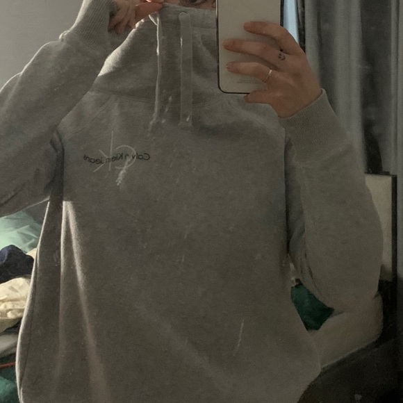 Calvin Klein sweater small - Picture 4 of 4